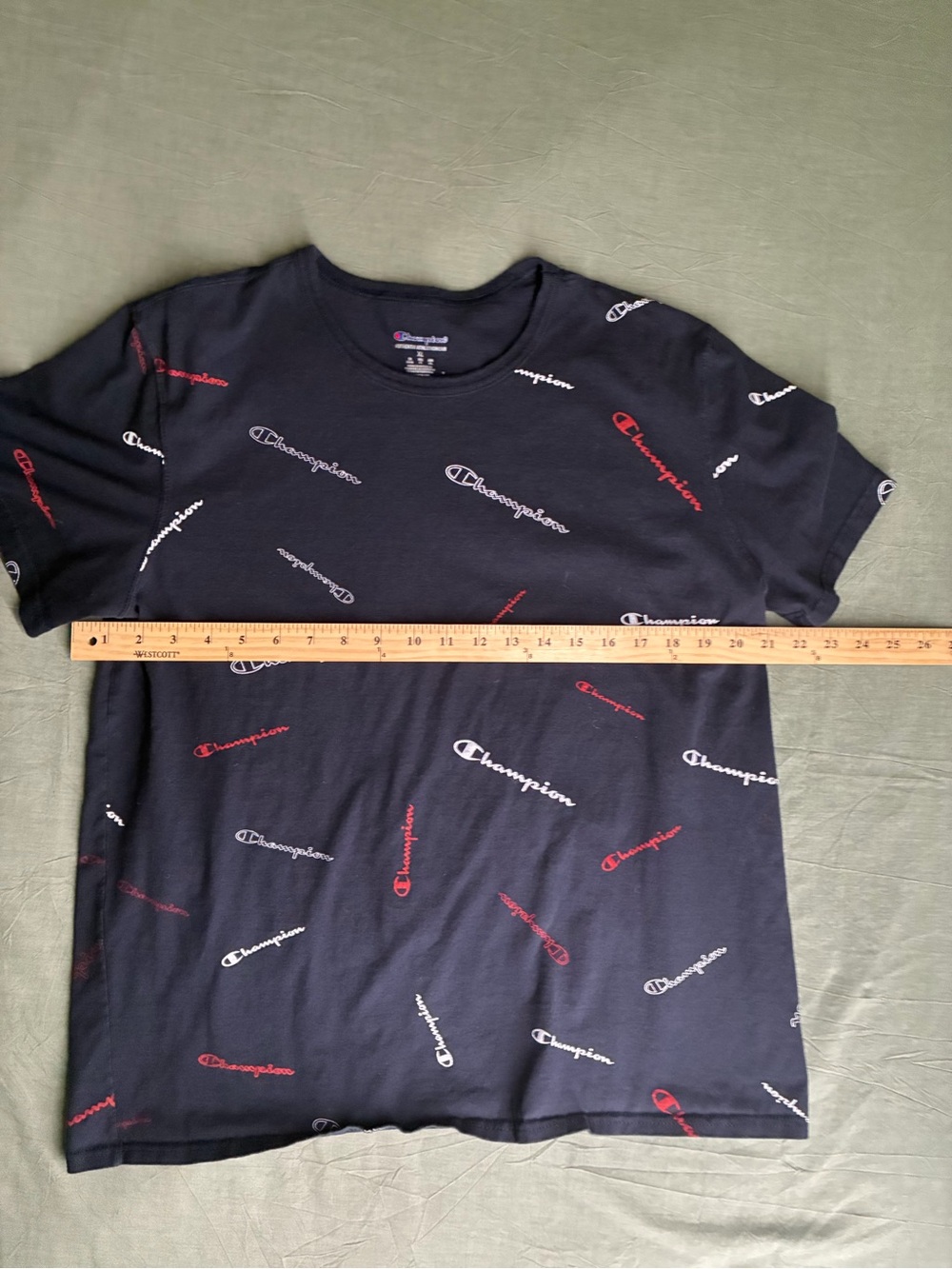 Champion Navy All-Over Logo Print T-Shirt Mens XL Spellout Graphic Tee - Picture 5 of 6
